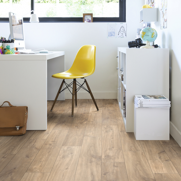 Piso Laminado Click Smart Carvalho Natural Midnight 120x19cm